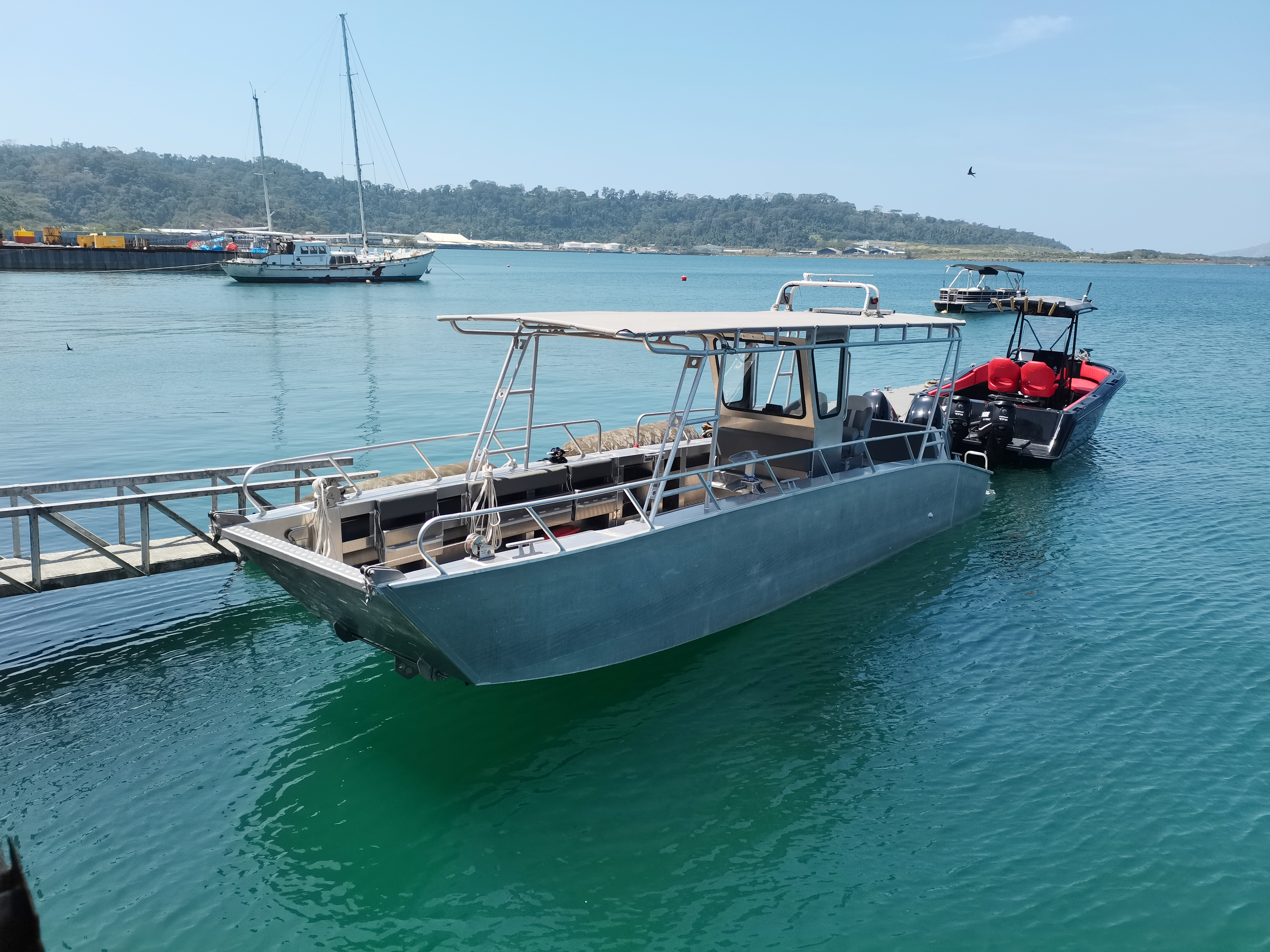 Lancha de desembarco de 26 pies, embarcación de carga de aluminio, puede transportar 6 toneladas de carga Lancha de desembarco de aluminio, lancha de desembarco de 7,9 metros, embarcación de carga de aluminio a la venta