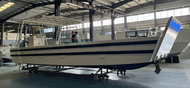 Barco de desembarco de transporte de pasajeros de trabajo de carga de aluminio de 11m a la venta