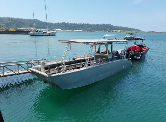 Consejos de mantenimiento para lanchas de desembarco de aluminio