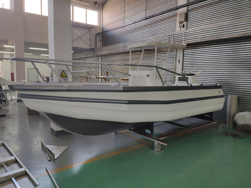 Barco de pesca de aluminio con consola central Easy Craft de 6,25 m a la venta con pontón