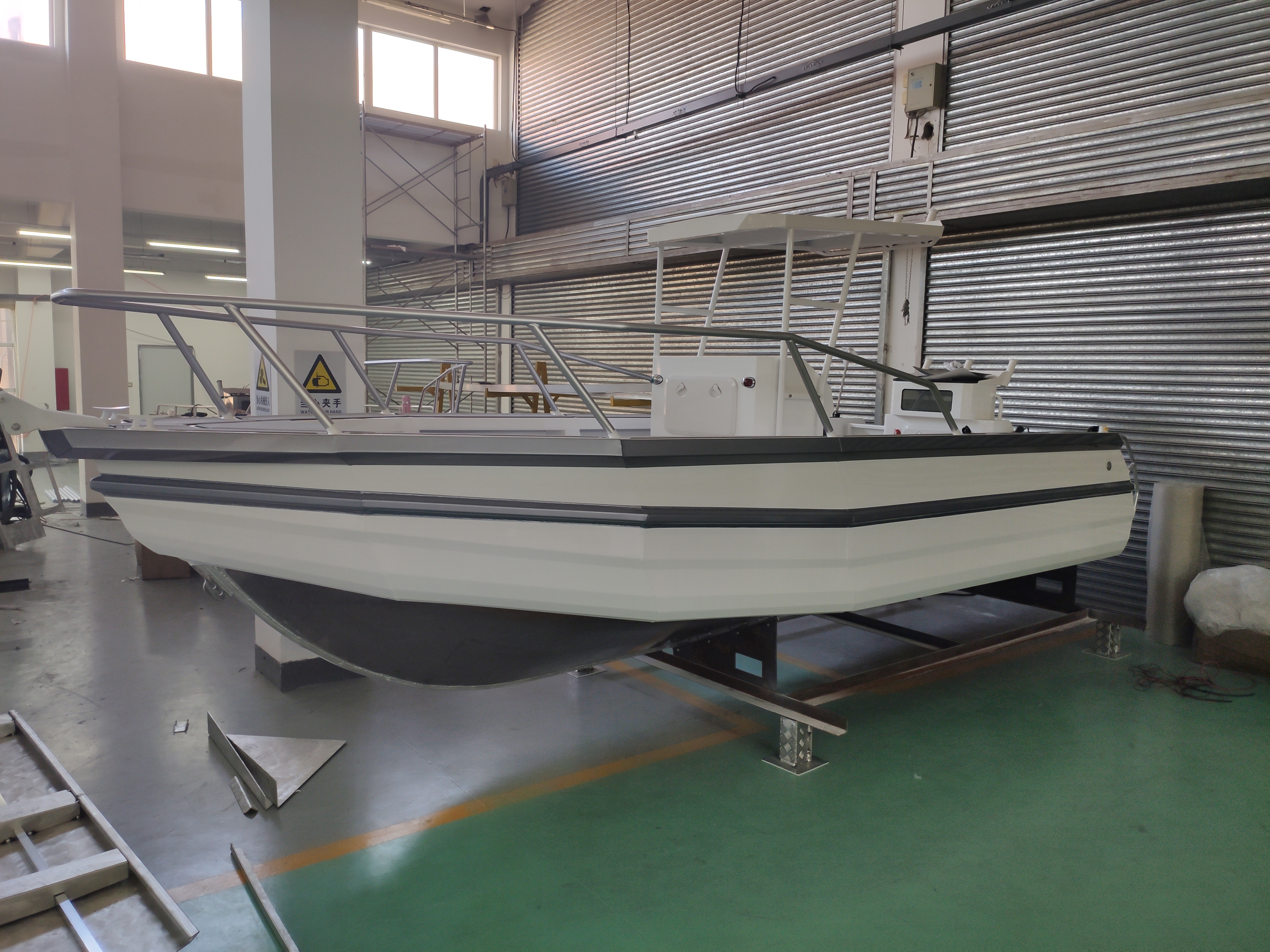 Barco de pesca de aluminio con consola central Easy Craft de 6,25 m a la venta con pontón