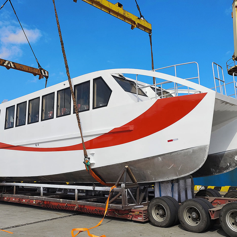 Barco catamarán de pasajeros de 15 m