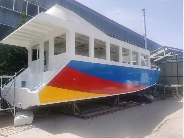 Embarcaciones de pasajeros monocasco de aluminio frente a otras opciones de embarcaciones de pasajeros: ¿cuál es la mejor opción para usted?