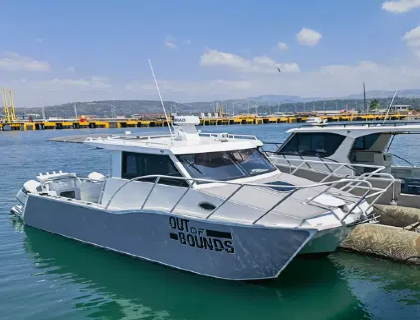 Comparación de lanchas de desembarco de aluminio y acero