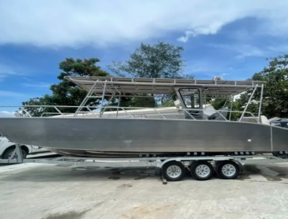 Barcos de aluminio versus barcos de acero, ¿cuál es mejor para usted?