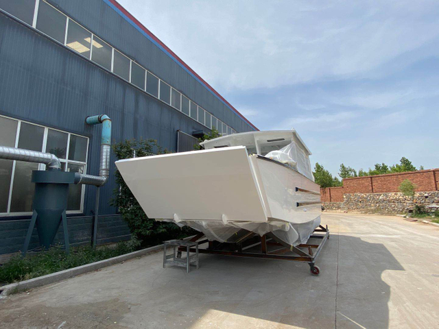 Sea King 9,6 m/32 pies certificado CE casco en V profundo Motor fueraborda cabina deportiva pesca barco yate de aluminio a bajo precio