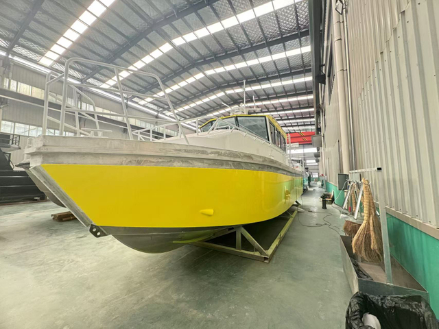 Lancha de desembarco de barco contra incendios de barco de rescate de alta velocidad de aluminio de 9m a la venta